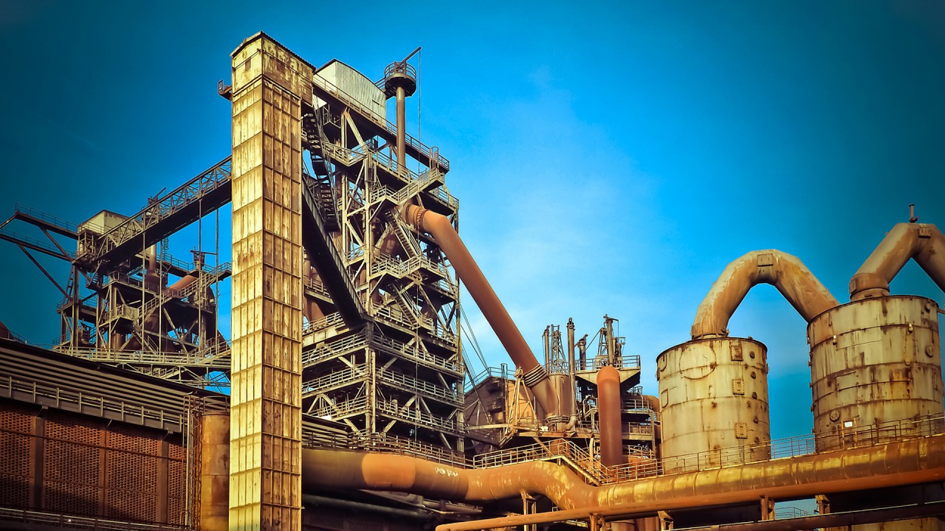 Comment rester à jour sur les modifications de l'industrie et de l'ingénierie ?