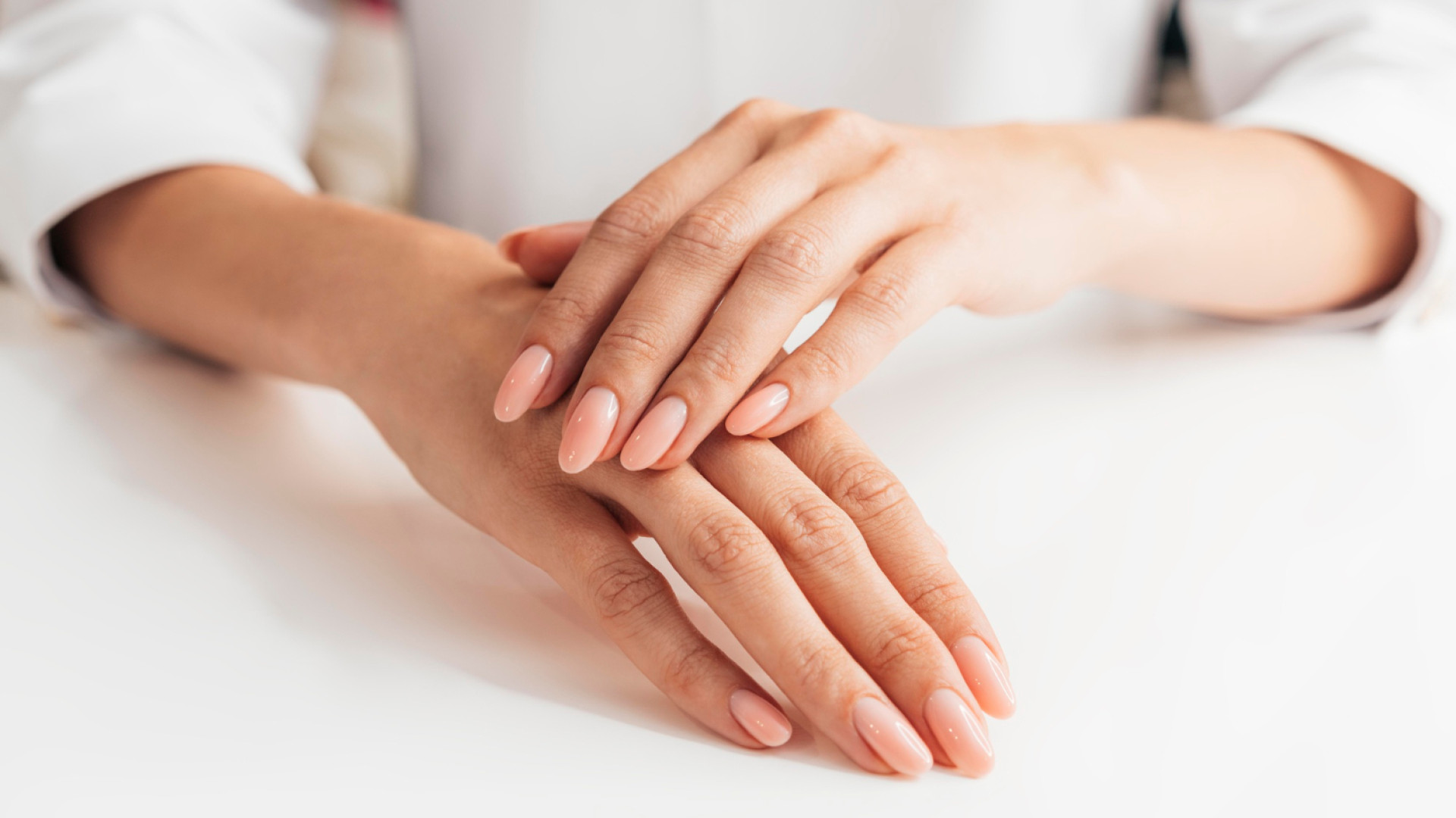 Pourquoi rejoindre une franchise de beauté des ongles séduit tant d’entrepreneurs ?