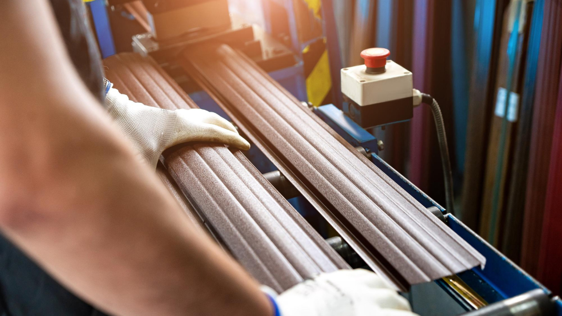 Les extrudeurs PVC : outils clés pour créer des tuyauteries et profilés sur mesure